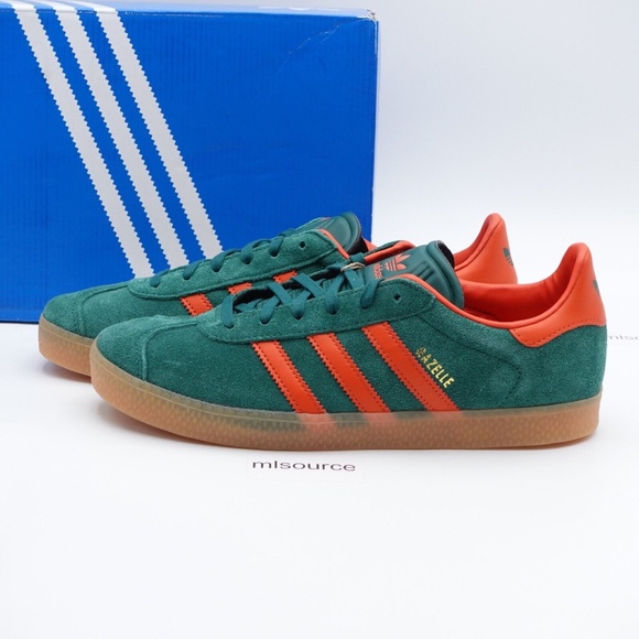 NEW adidas Originals Gazelle Sneakers IE8604 Green